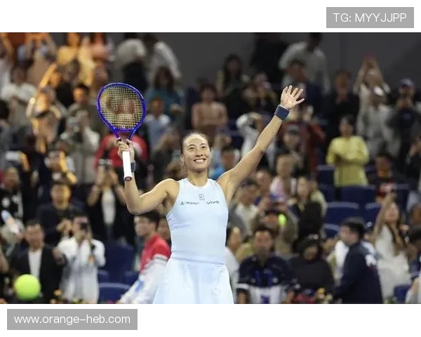 中国网球选手在巴黎公开赛上逆袭晋级四强 期待迎战世界排名前五强选手