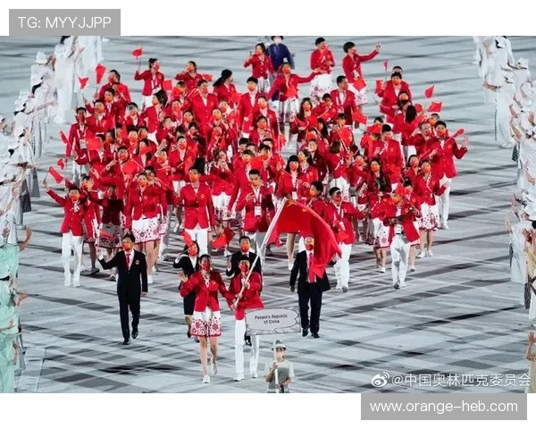 中国队勇夺世界冠军掀起全民体育热潮展现新时代奋斗精神