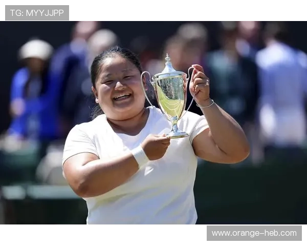 网球世界新星崛起 年轻选手挑战大满贯冠军席位引发热议