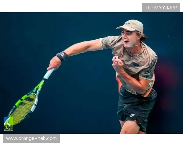 网球赛场再现巅峰对决新星崛起老将不屈引爆全球关注焦点激情不断上演