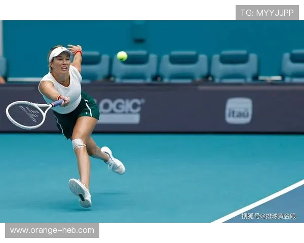 网球赛季最新动态：世界排名变动激烈 明星选手争夺年终总决赛席位