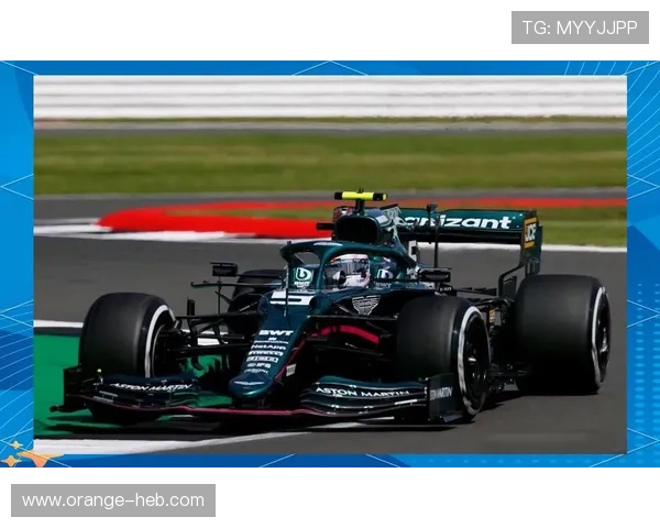 F1赛季激烈竞争持续 车手阵容大变动引发全球关注