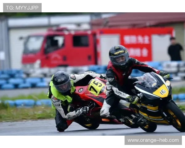 摩托GP赛季重磅升级 新规则与顶级车队的激烈对抗引发全球热议